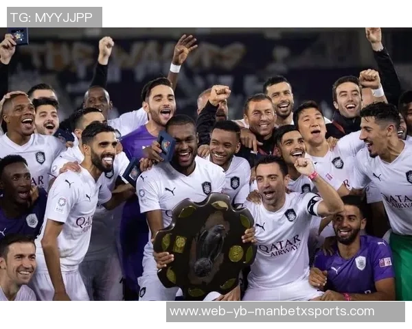 C罗庆祝球队亚冠小组赛五连胜成功晋级头名荣耀时刻